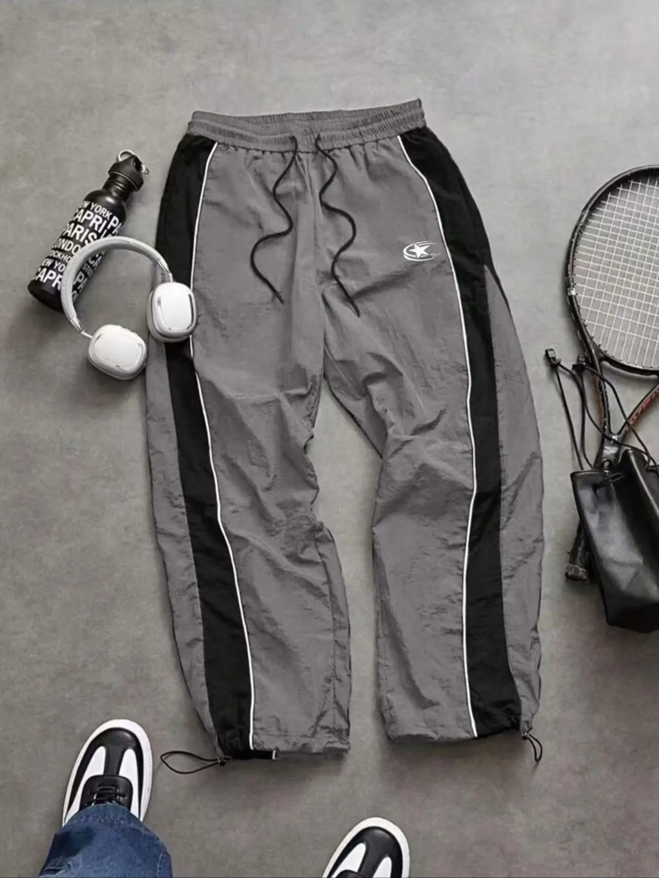 Men's Lightweight Casual Sporty Long Pants with Elastic Cuffs and Fashionable Print, Ideal for Everyday Wear