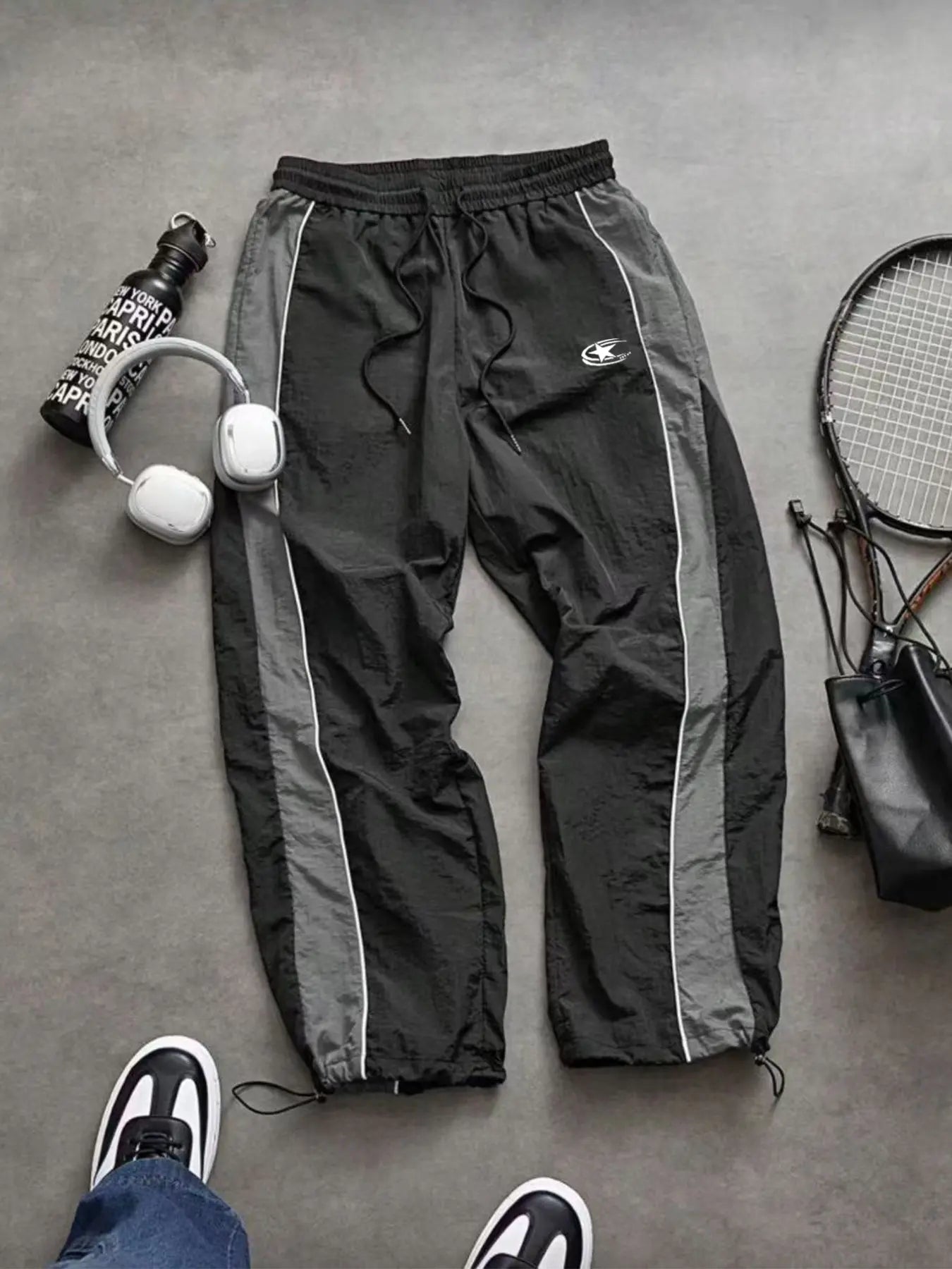 Men's Lightweight Casual Sporty Long Pants with Elastic Cuffs and Fashionable Print, Ideal for Everyday Wear