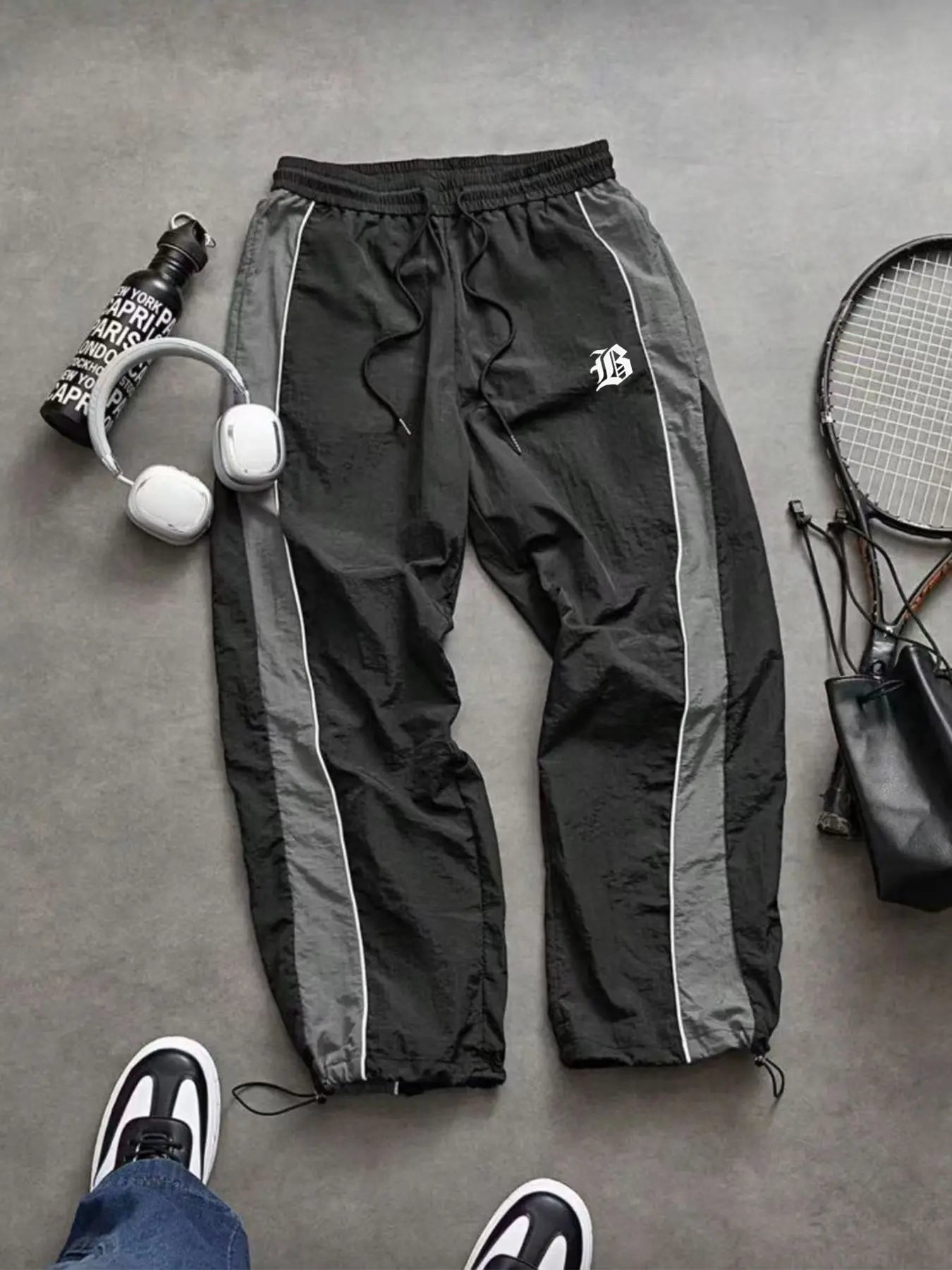 Men's Lightweight Casual Sporty Long Pants with Elastic Cuffs and Fashionable Print, Ideal for Everyday Wear