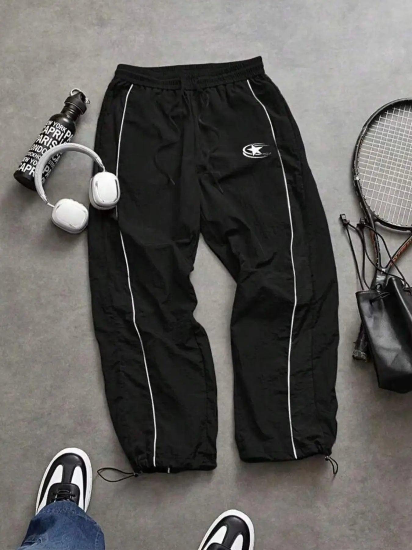 Men's Lightweight Casual Sporty Long Pants with Elastic Cuffs and Fashionable Print, Ideal for Everyday Wear
