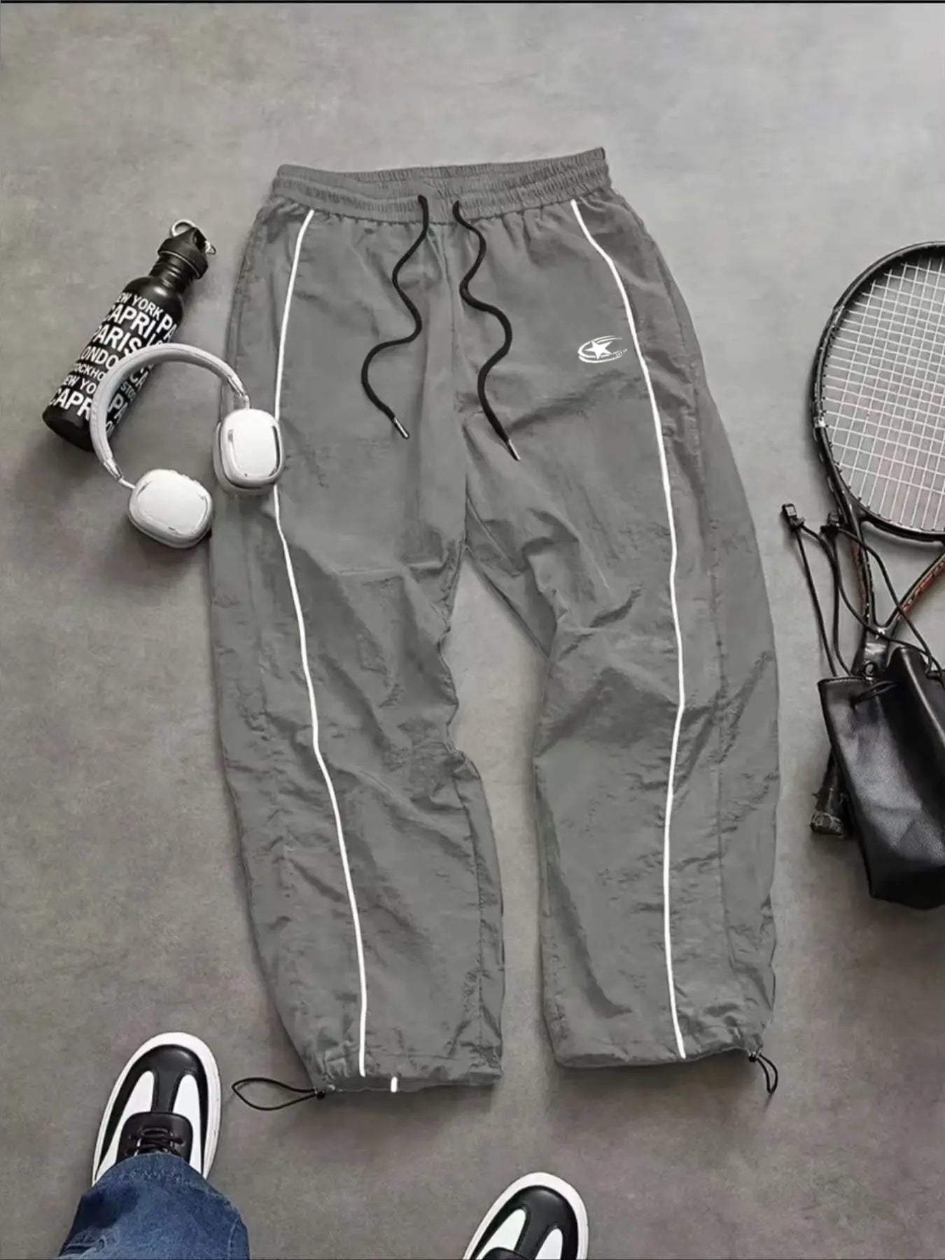 Men's Lightweight Casual Sporty Long Pants with Elastic Cuffs and Fashionable Print, Ideal for Everyday Wear